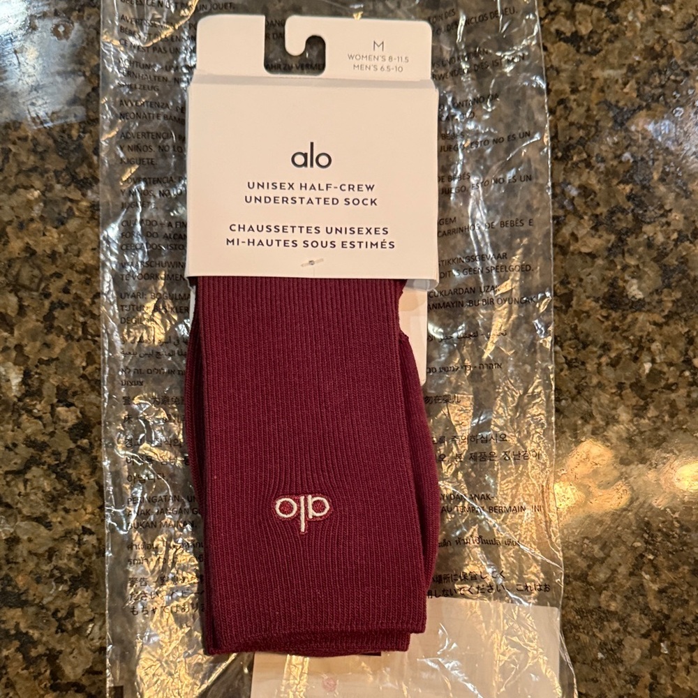 ALO Yoga Burgundy Half-Crew Socks - Picture 2 of 4